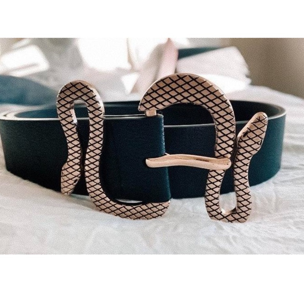 Express Trendy Snake Belt